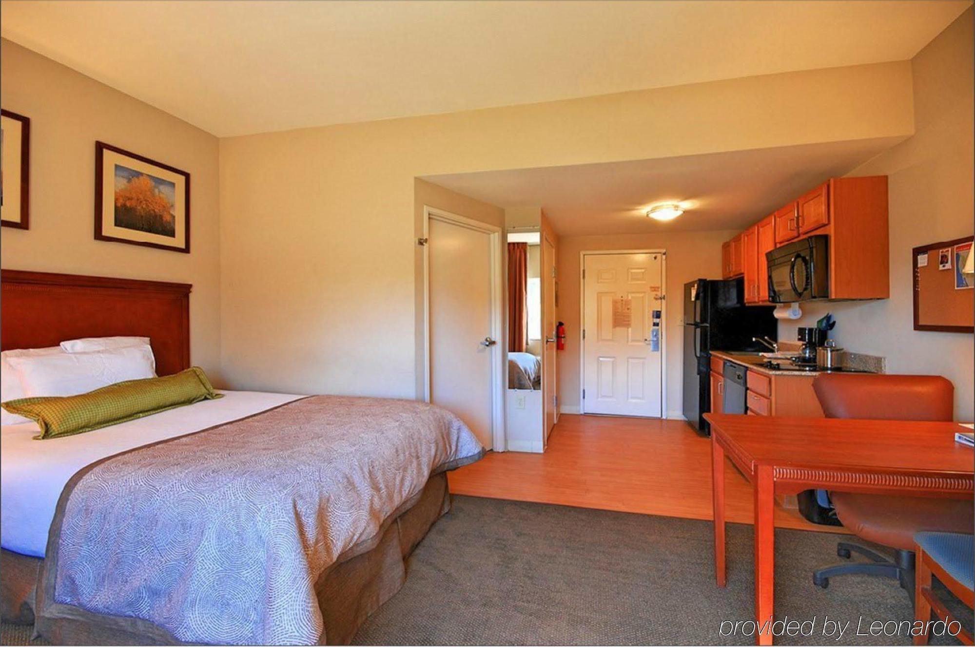Candlewood Suites Pearl By Ihg Ngoại thất bức ảnh